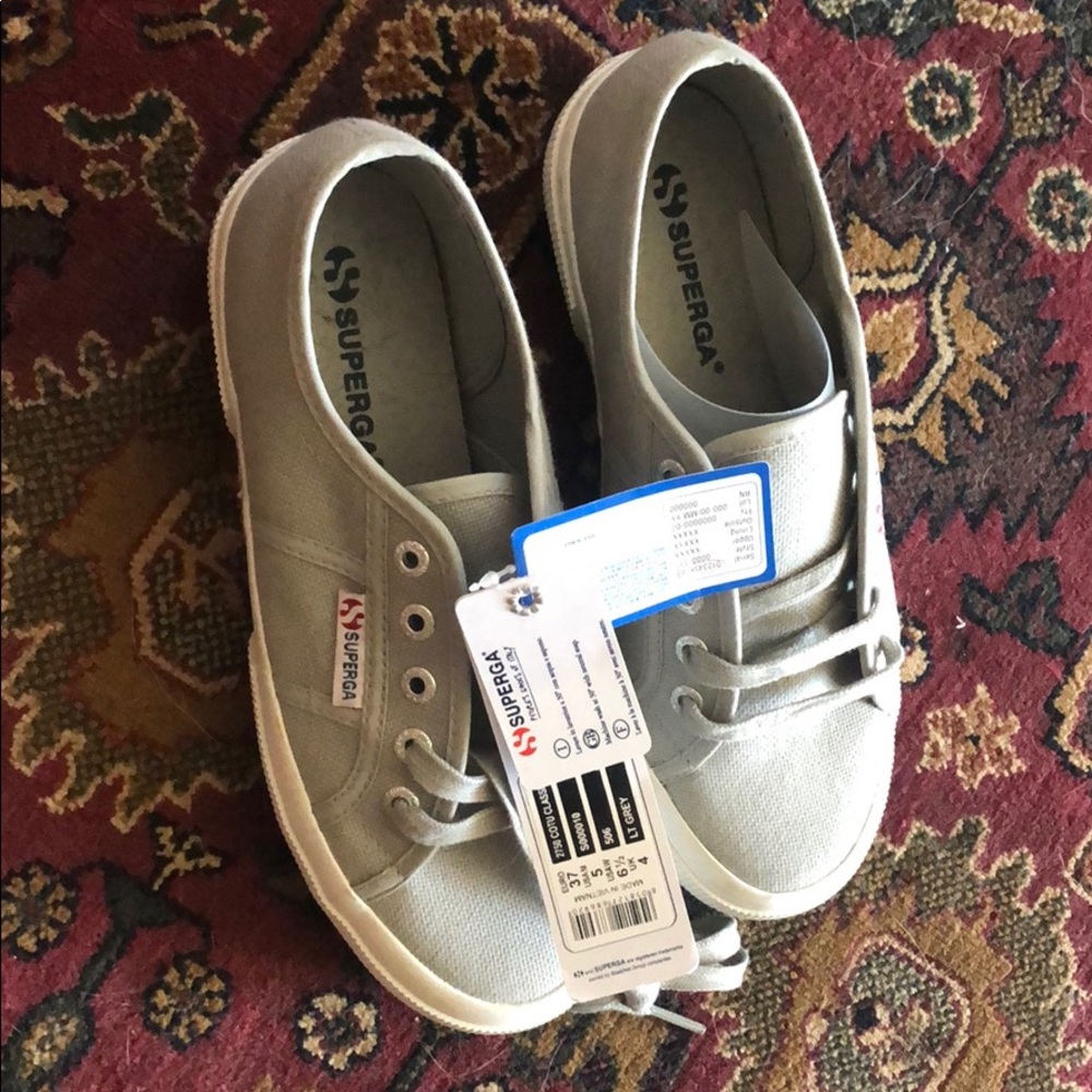 Grey Supergas